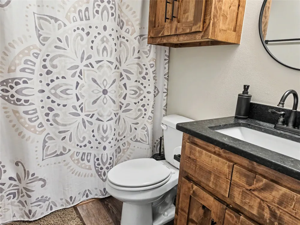 16068 W Jones Road Tahlequah, OK 74464