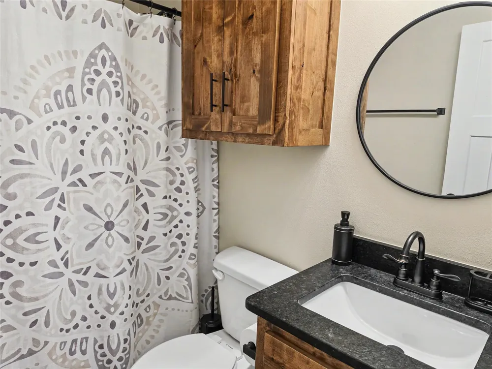 16068 W Jones Road Tahlequah, OK 74464