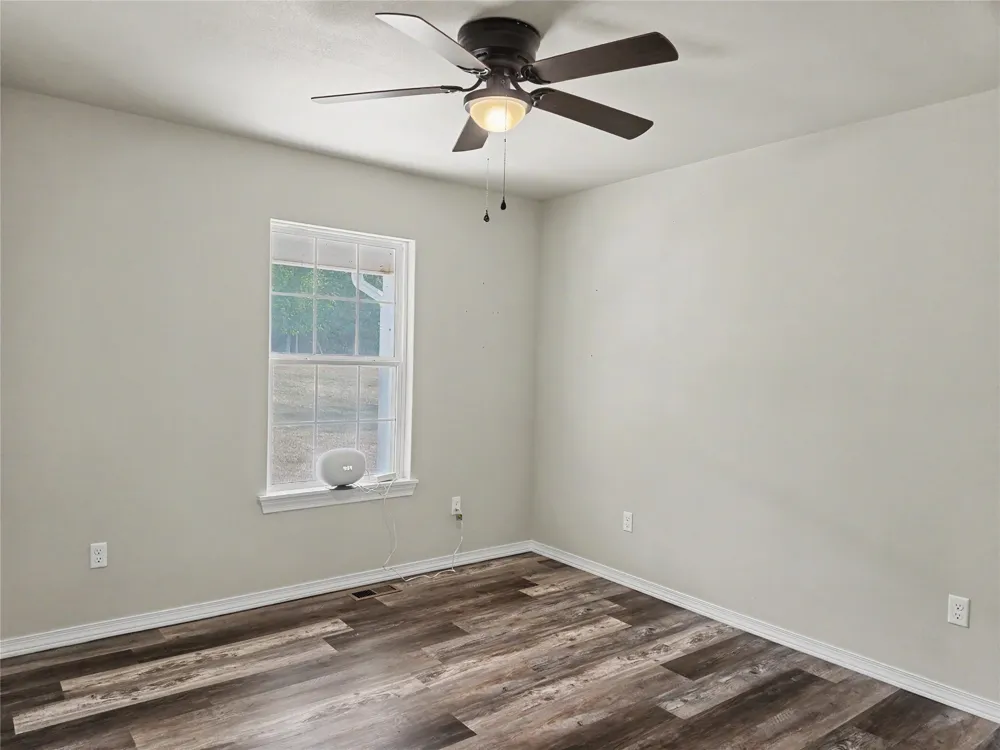 16068 W Jones Road Tahlequah, OK 74464