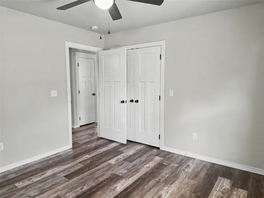 16068 W Jones Road Tahlequah, OK 74464
