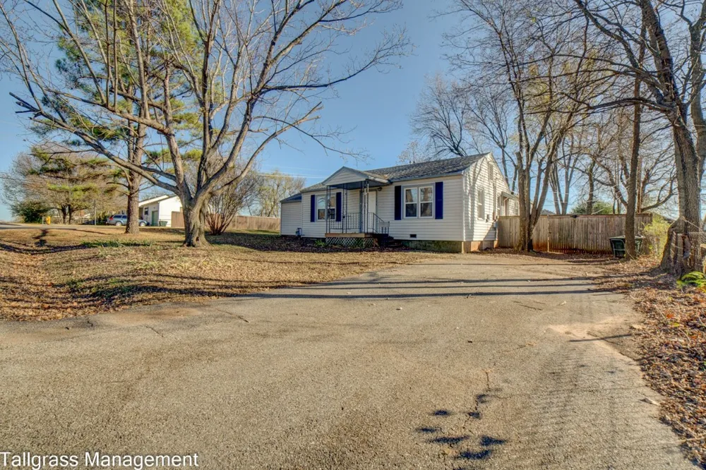 200 W 44th Street Sand Springs, OK 74063