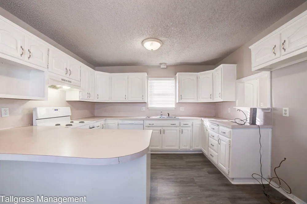200 W 44th Street Sand Springs, OK 74063