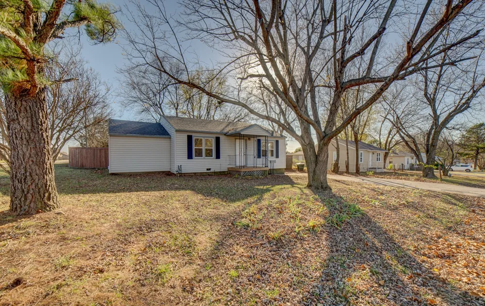 200 W 44th Street Sand Springs, OK 74063