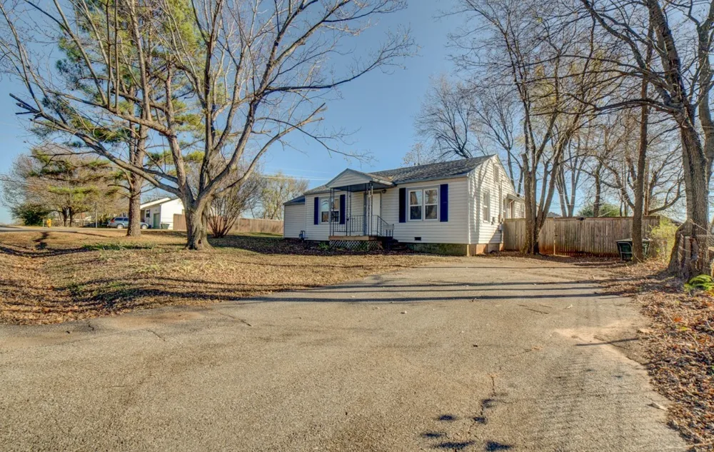 200 W 44th Street Sand Springs, OK 74063
