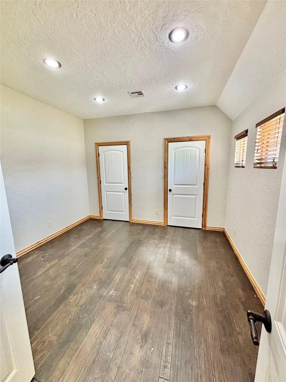 143 BK 700 ROAD Stigler, OK 74462