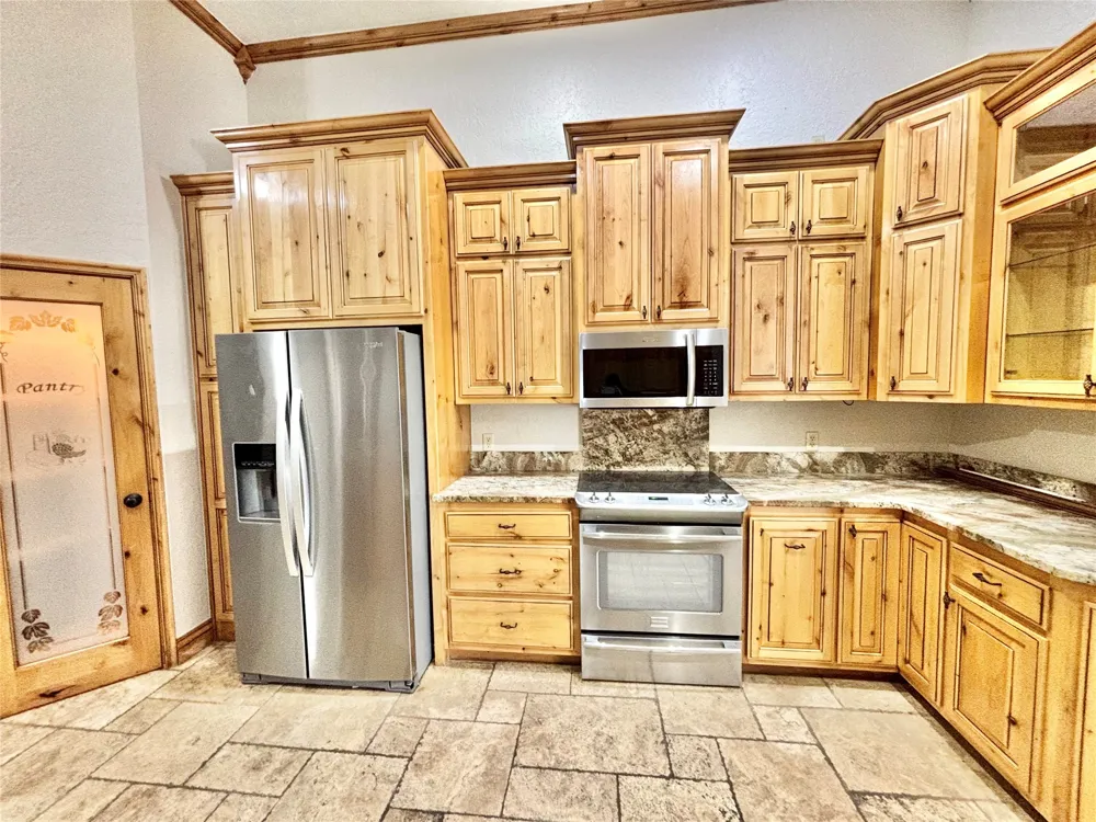143 BK 700 ROAD Stigler, OK 74462