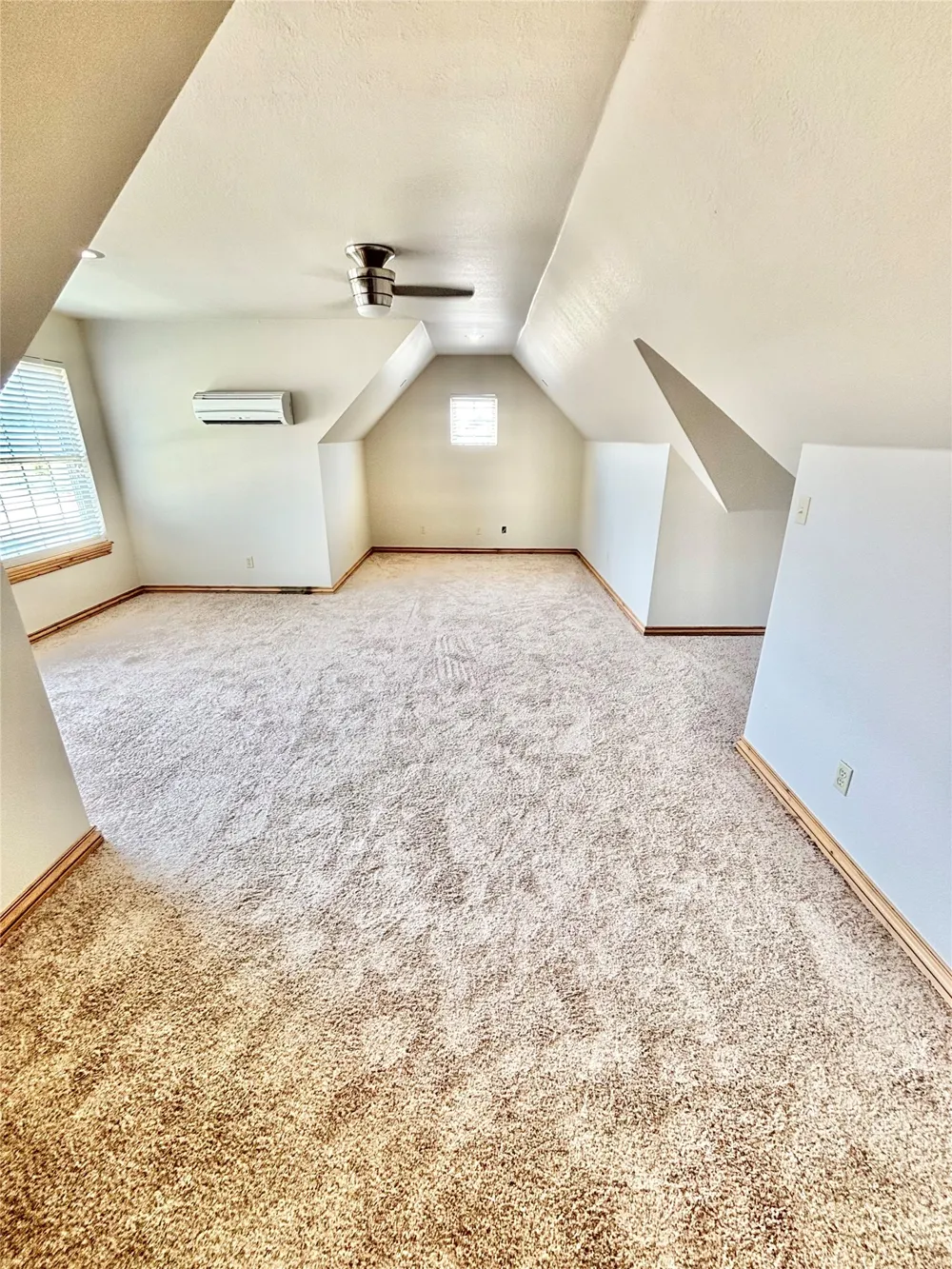 143 BK 700 ROAD Stigler, OK 74462