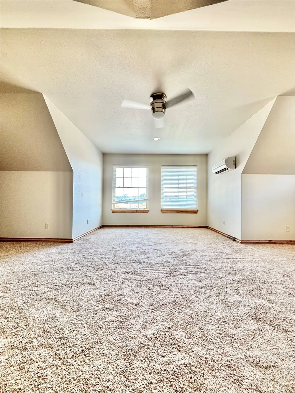 143 BK 700 ROAD Stigler, OK 74462