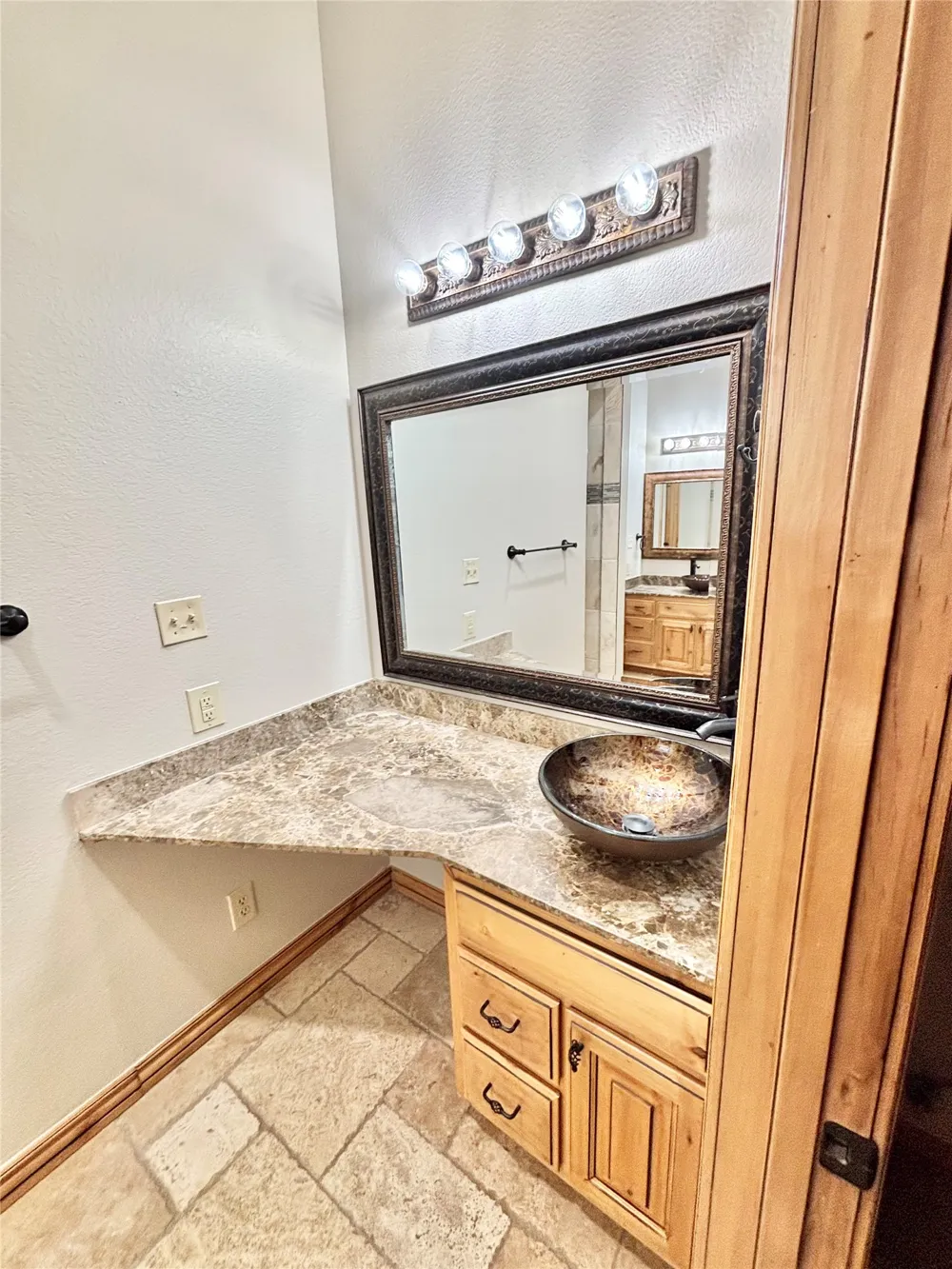 143 BK 700 ROAD Stigler, OK 74462