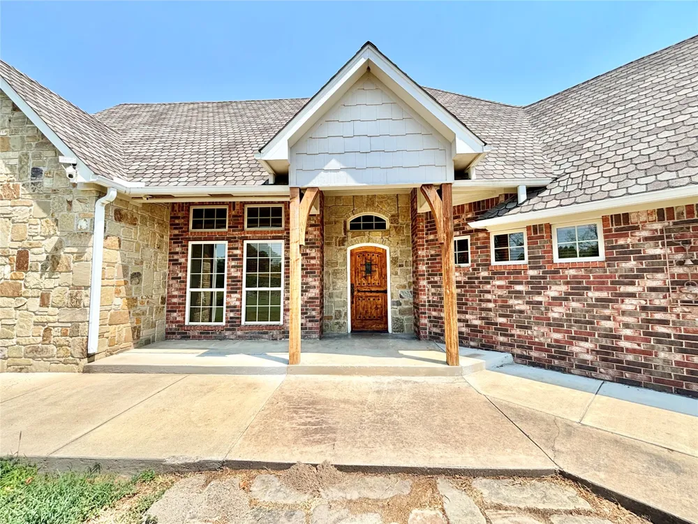 143 BK 700 ROAD Stigler, OK 74462