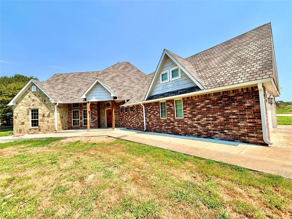 143 BK 700 ROAD Stigler, OK 74462