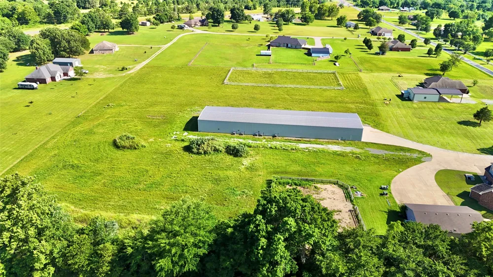 143 BK 700 ROAD Stigler, OK 74462