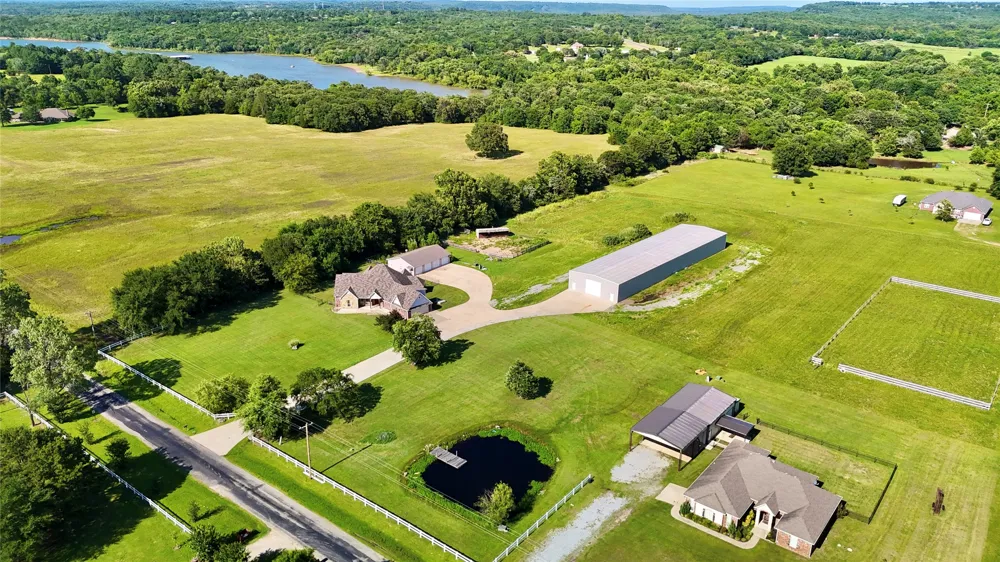 143 BK 700 ROAD Stigler, OK 74462