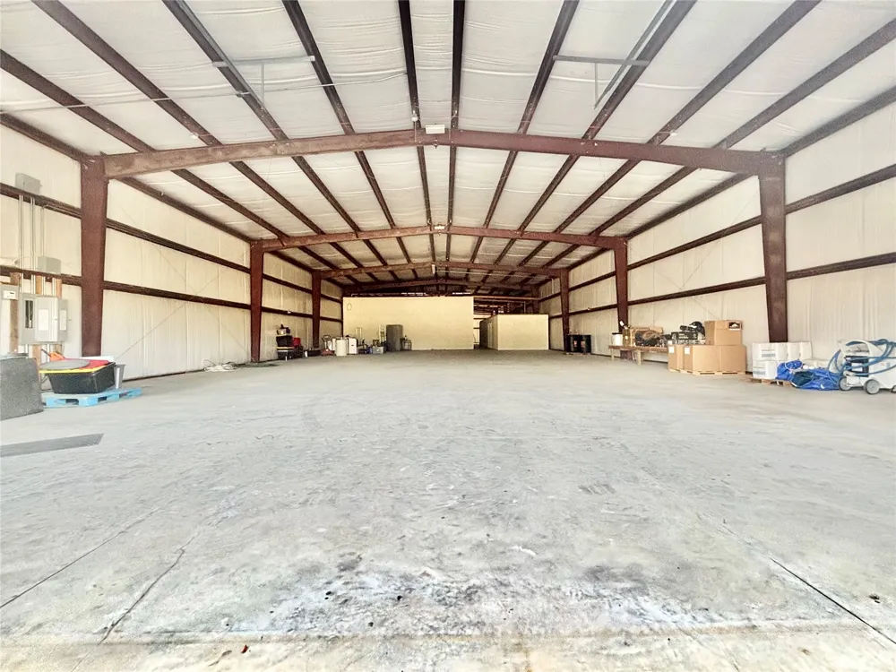 143 BK 700 ROAD Stigler, OK 74462