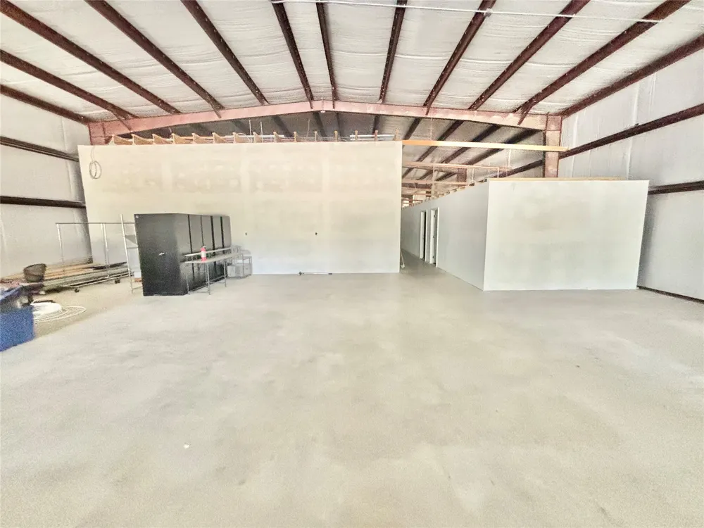 143 BK 700 ROAD Stigler, OK 74462