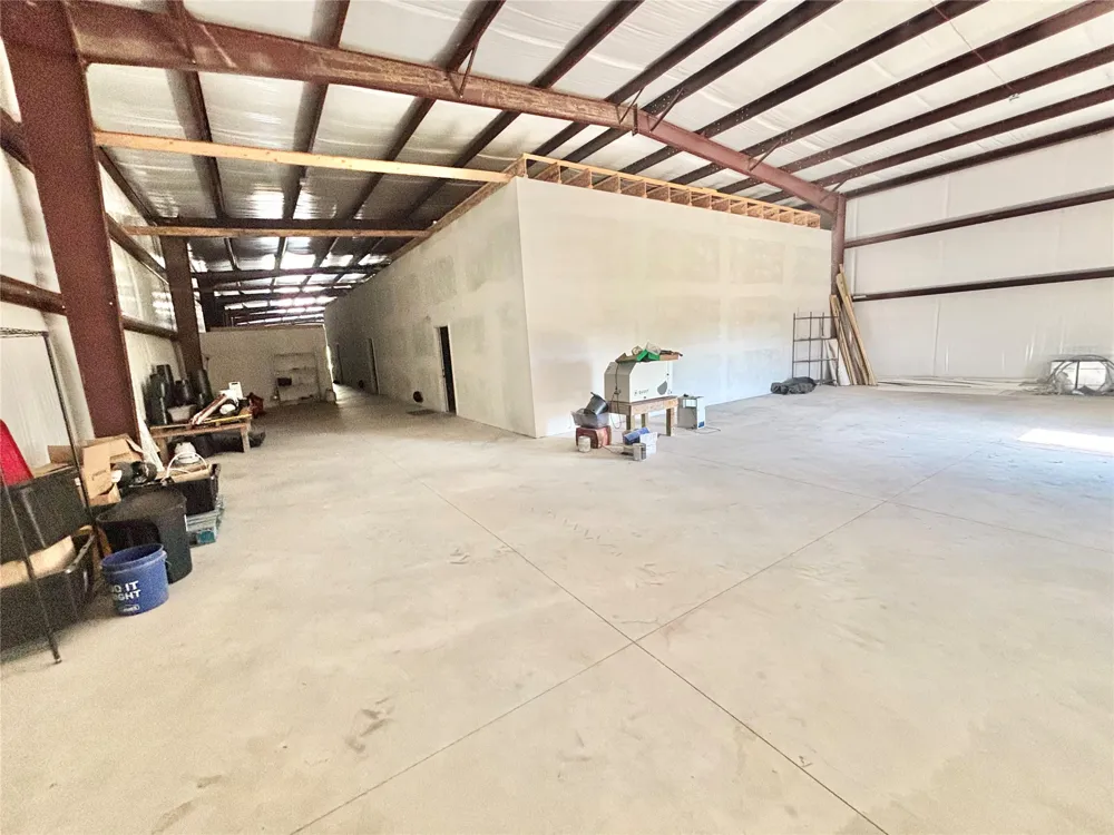 143 BK 700 ROAD Stigler, OK 74462