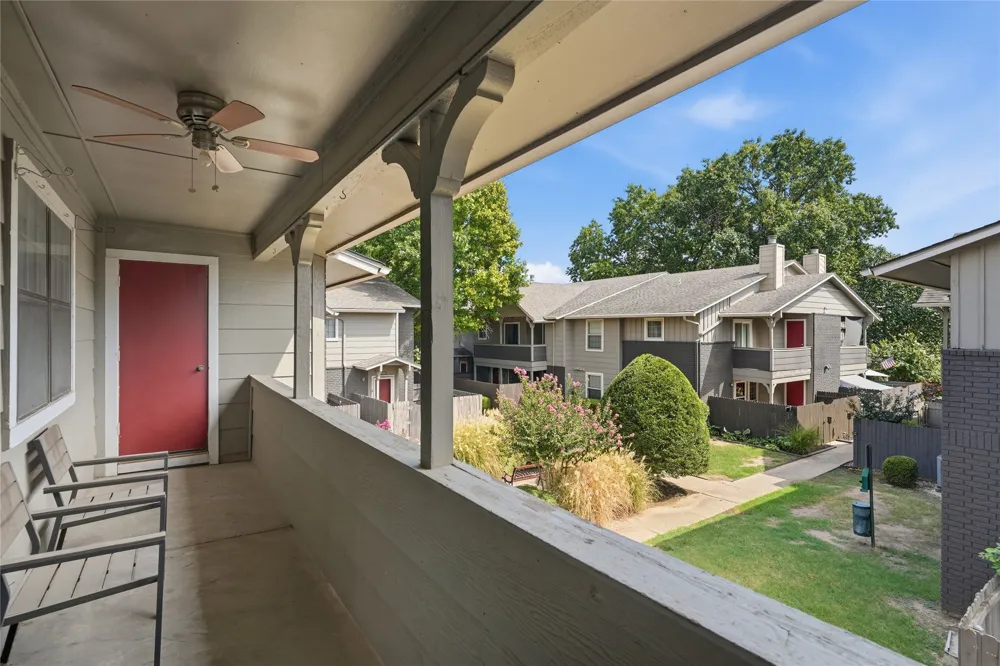 9015 S Delaware Avenue #303 Tulsa, OK 74137