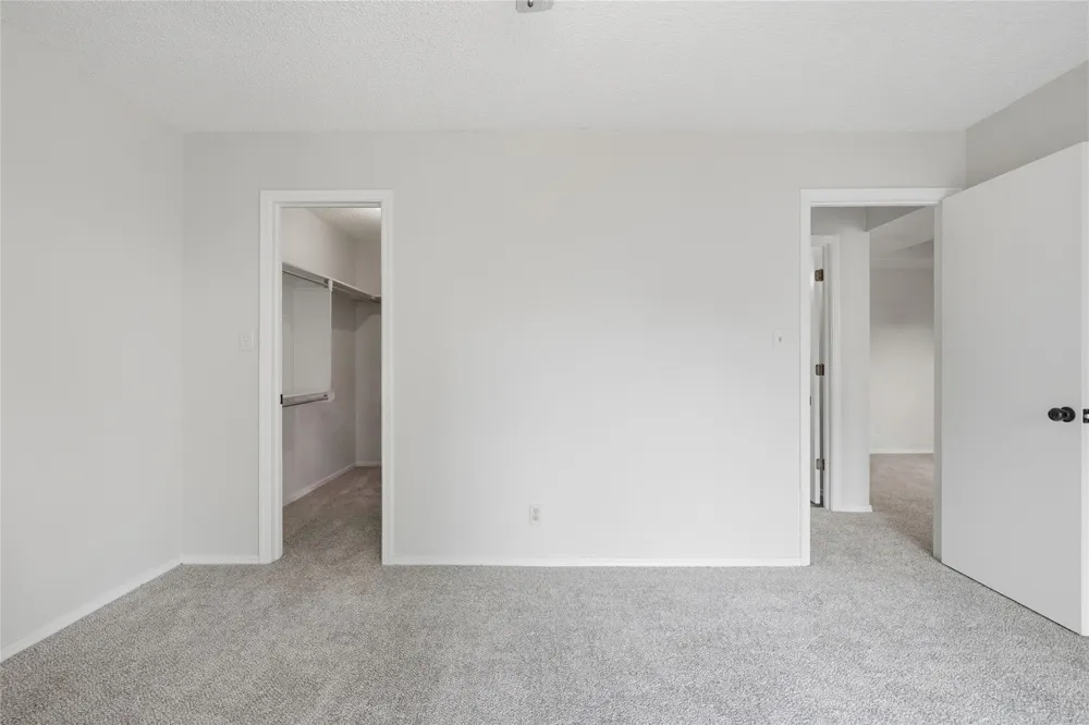 9015 S Delaware Avenue #303 Tulsa, OK 74137