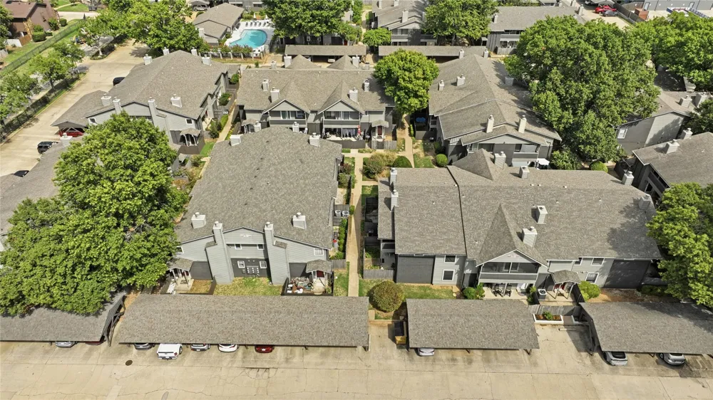 9015 S Delaware Avenue #303 Tulsa, OK 74137
