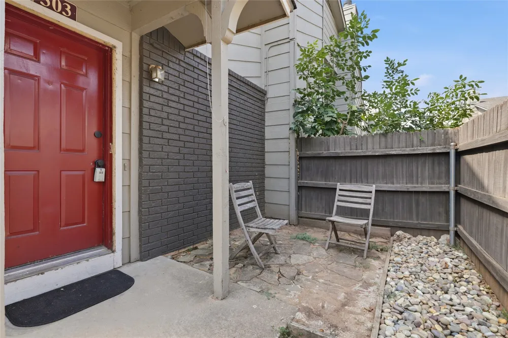 9015 S Delaware Avenue #303 Tulsa, OK 74137