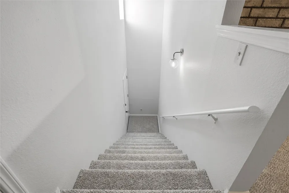 9015 S Delaware Avenue #303 Tulsa, OK 74137