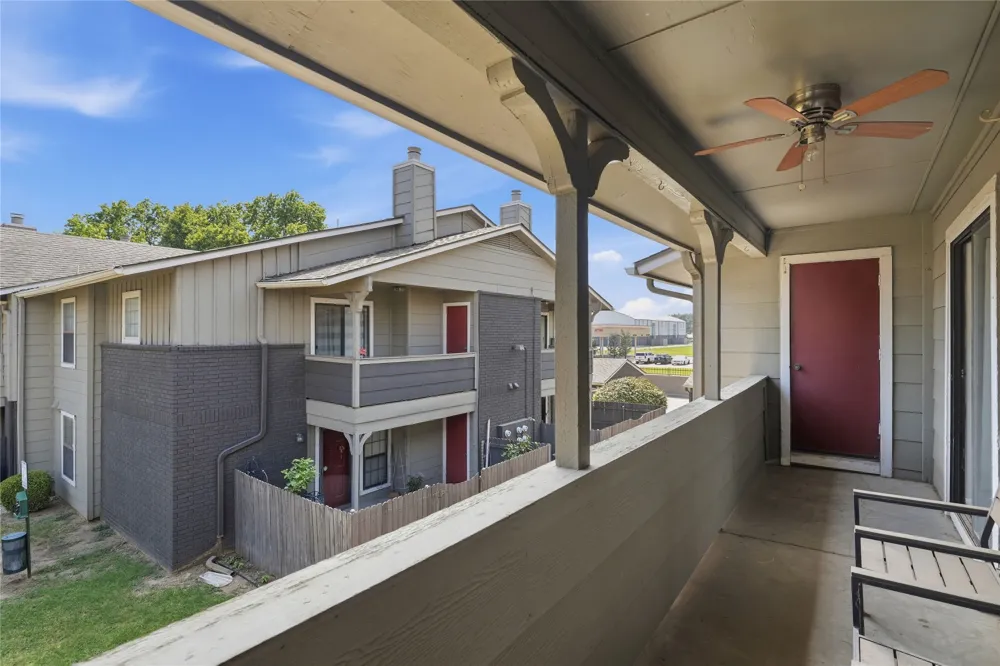 9015 S Delaware Avenue #303 Tulsa, OK 74137