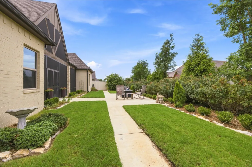 512 85th Street Broken Arrow, OK 74014