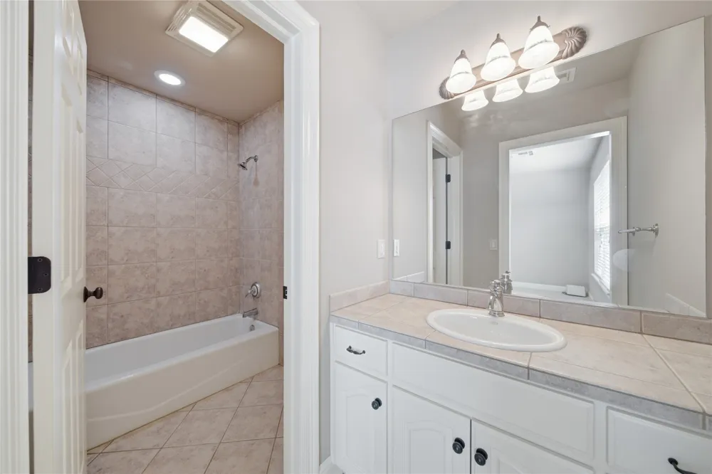10112 S 86th East Place Tulsa, OK 74133