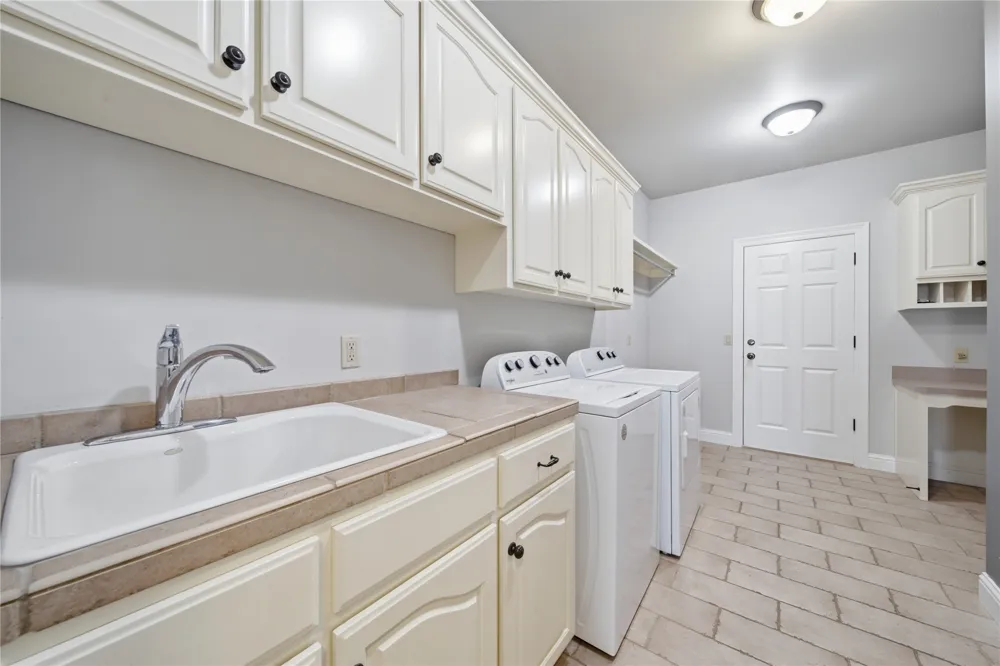 10112 S 86th East Place Tulsa, OK 74133
