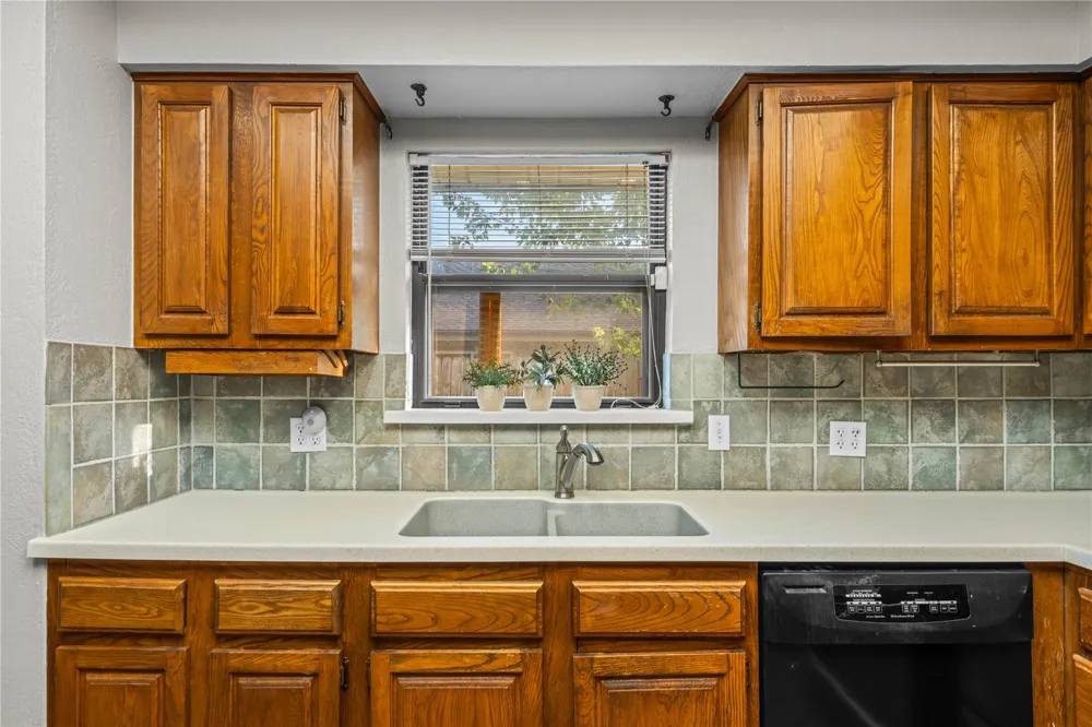 3200 S Lions Avenue Broken Arrow, OK 74012