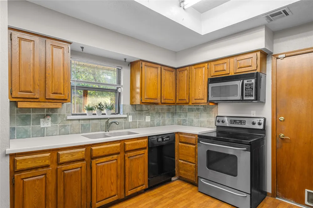 3200 S Lions Avenue Broken Arrow, OK 74012