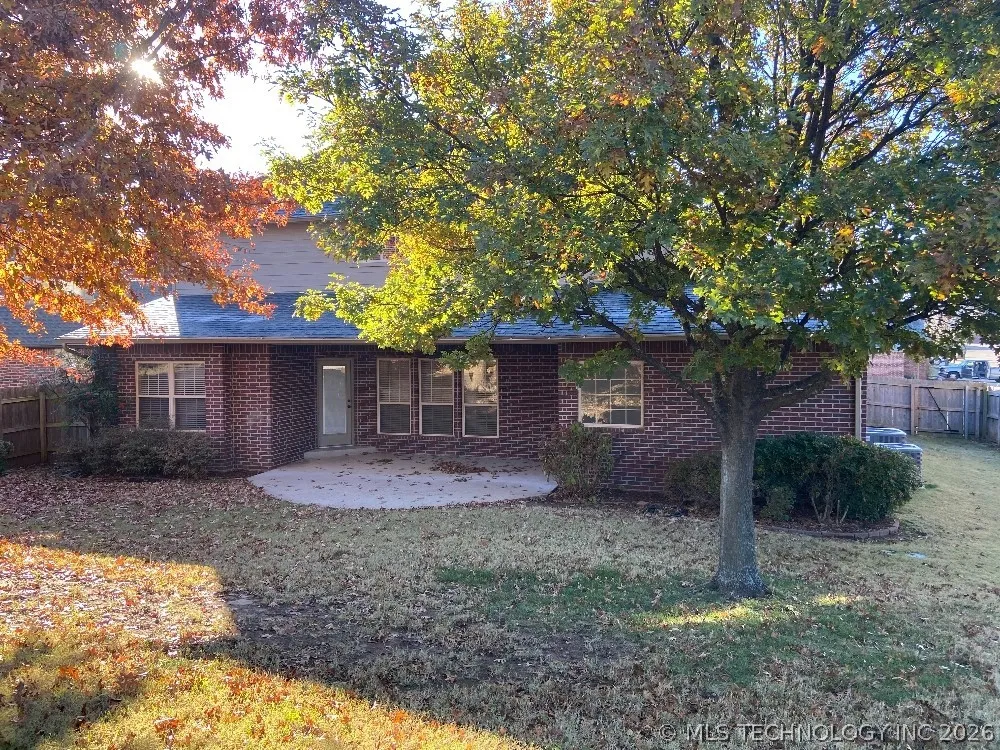 3920 W Utica Street S Broken Arrow, OK 74011