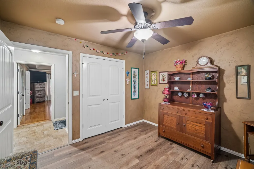 5906 S 134th West Avenue Sand Springs, OK 74063