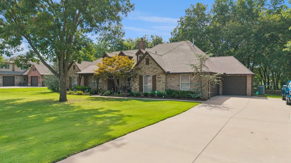 5906 S 134th West Avenue Sand Springs, OK 74063