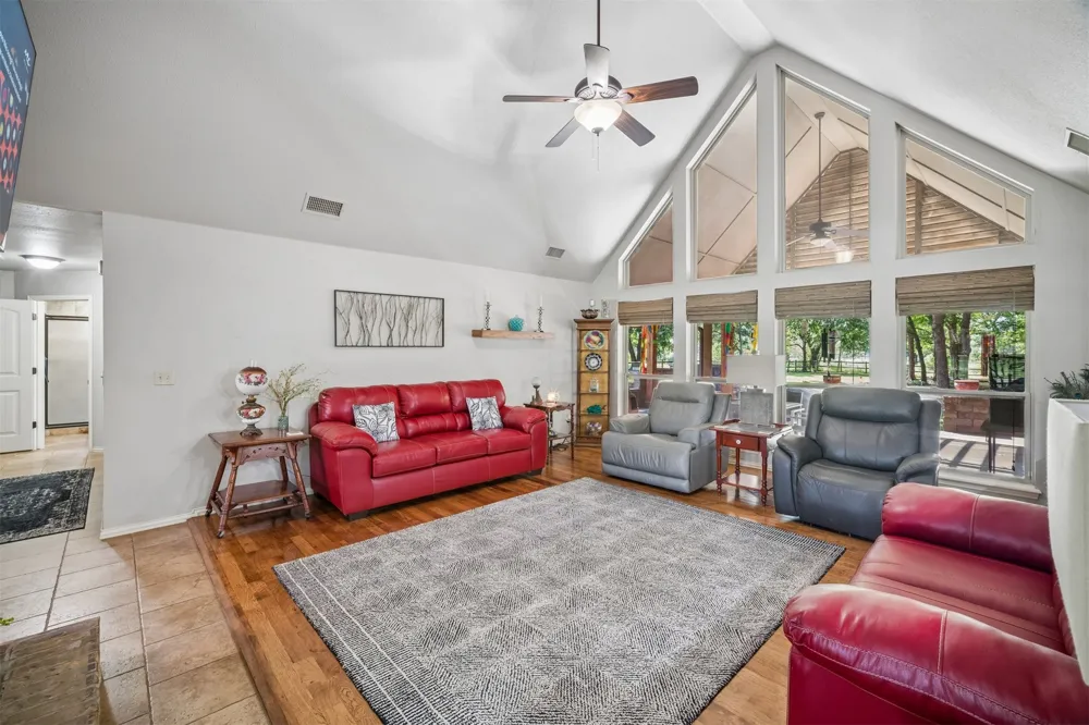 5906 S 134th West Avenue Sand Springs, OK 74063