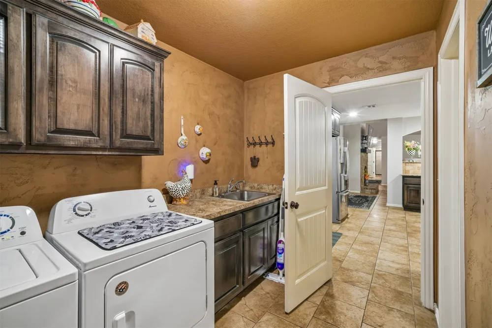 5906 S 134th West Avenue Sand Springs, OK 74063