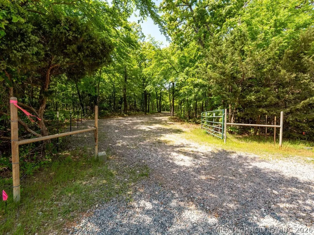 7851 Texoma Hills Road Kingston, OK 73439