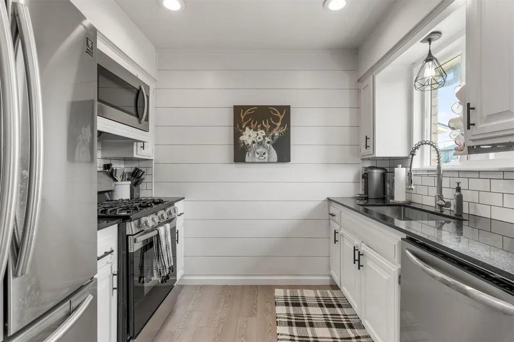 4819 S Spruce Drive Sand Springs, OK 74063