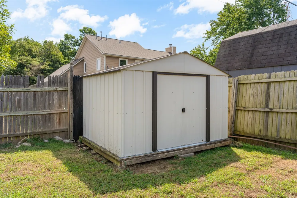 4819 S Spruce Drive Sand Springs, OK 74063