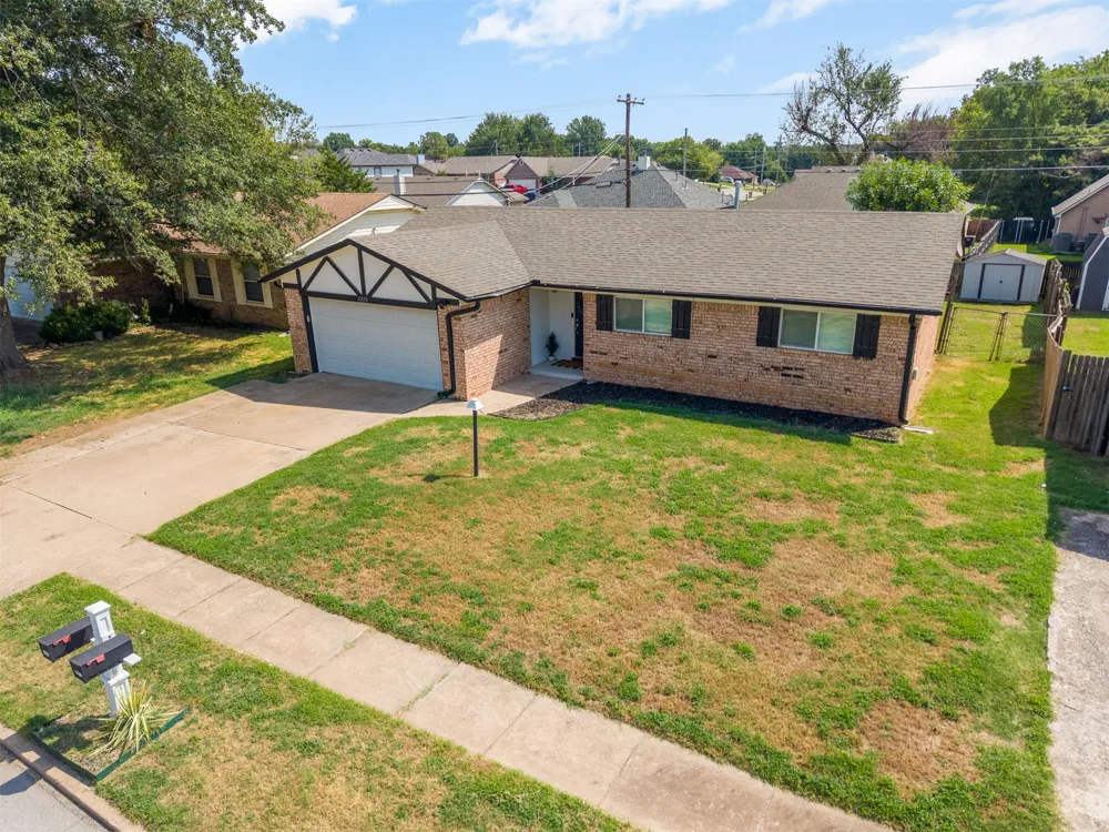 4819 S Spruce Drive Sand Springs, OK 74063