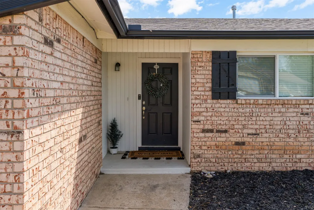 4819 S Spruce Drive Sand Springs, OK 74063