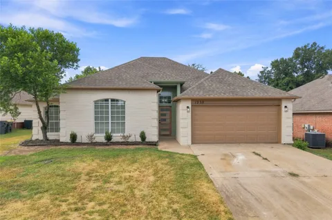 1230 E 138th Place