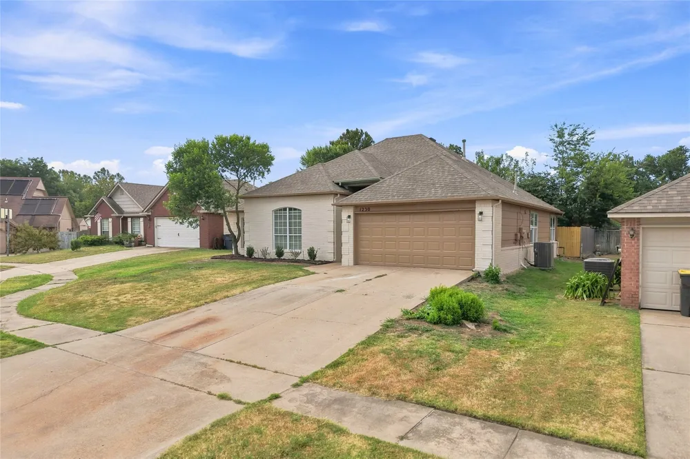 1230 E 138th Place Glenpool, OK 74033