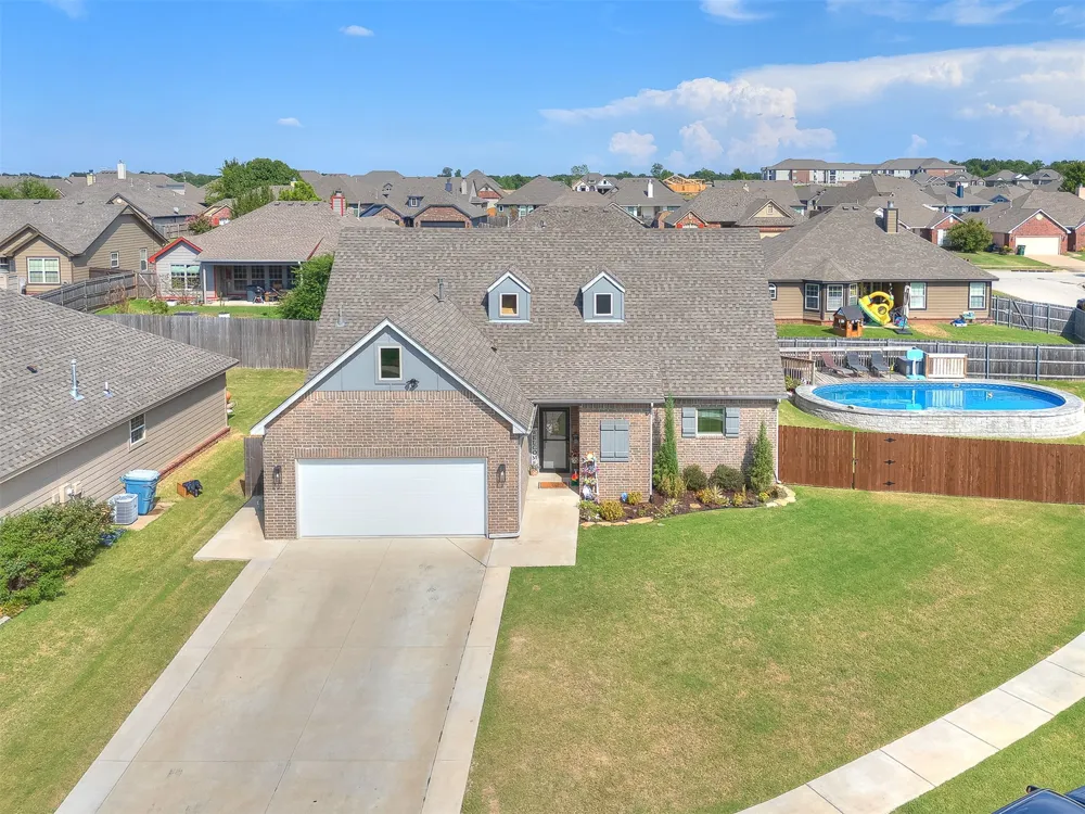 215 W 52nd Street Sand Springs, OK 74063