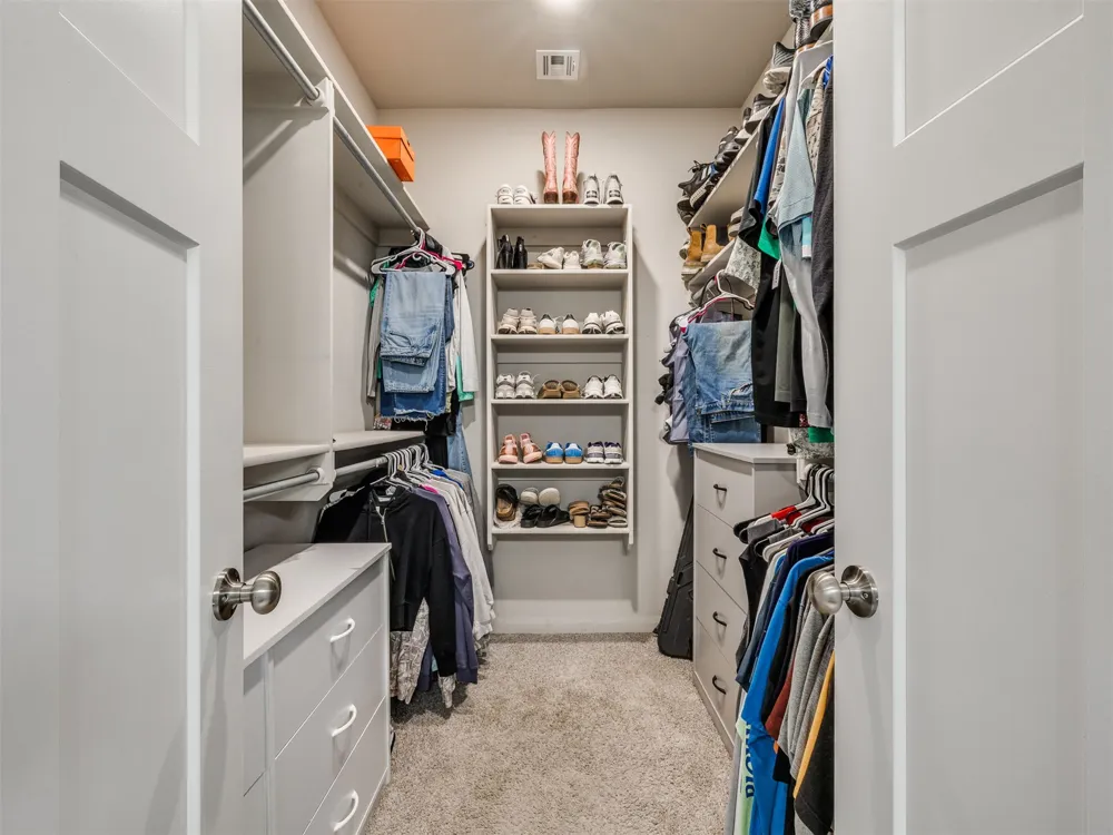 215 W 52nd Street Sand Springs, OK 74063