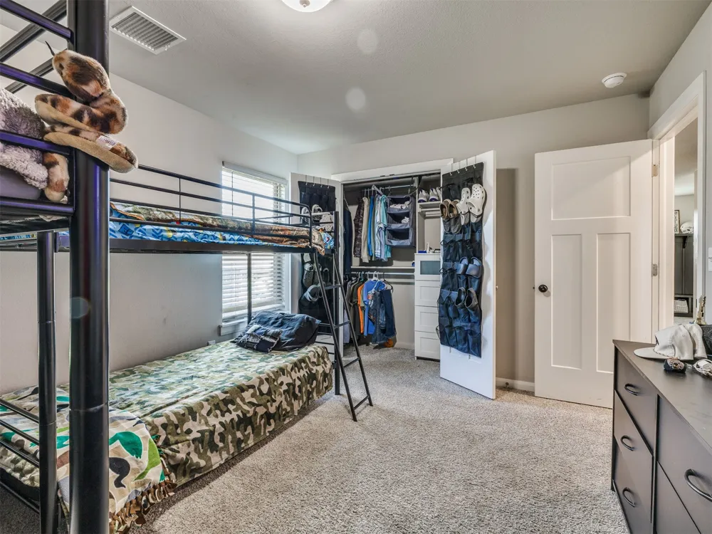 215 W 52nd Street Sand Springs, OK 74063