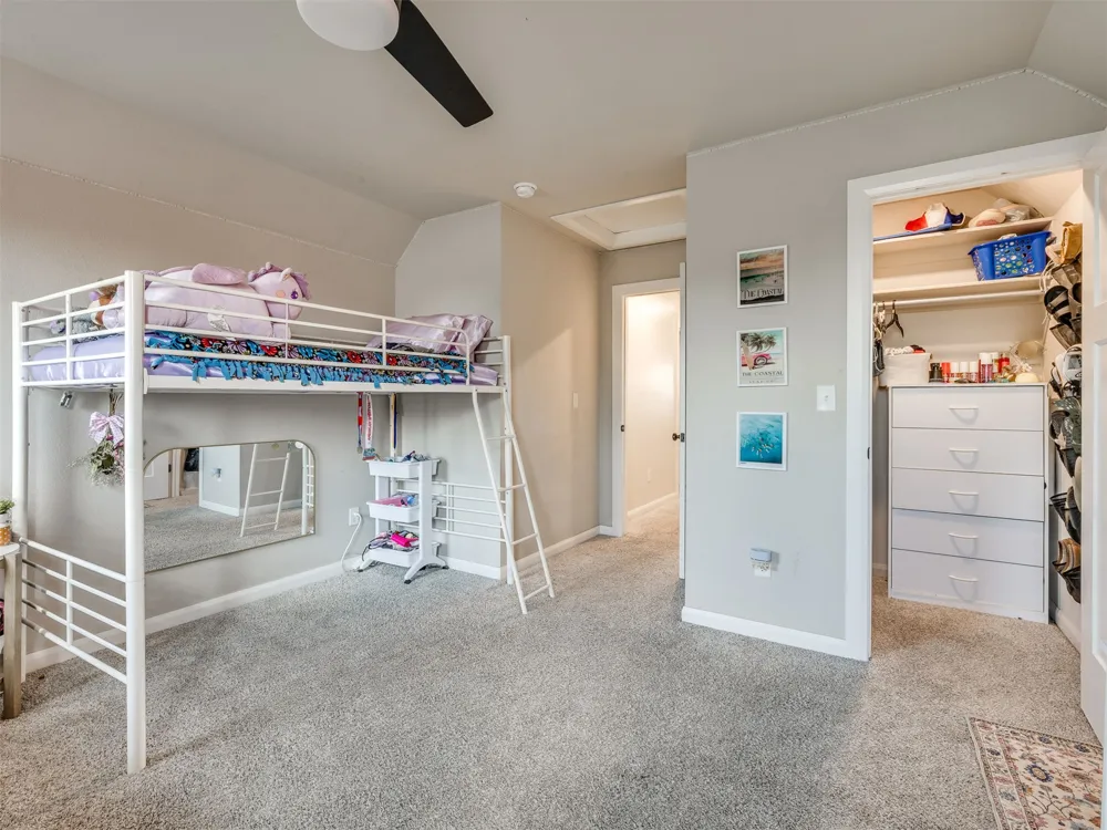 215 W 52nd Street Sand Springs, OK 74063