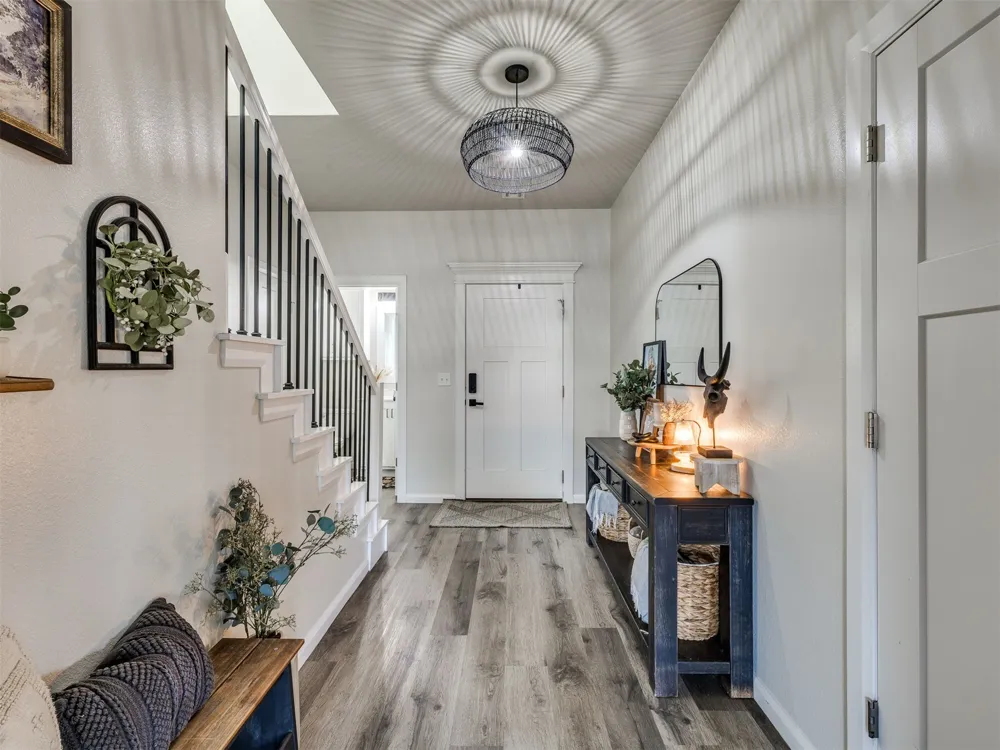 215 W 52nd Street Sand Springs, OK 74063