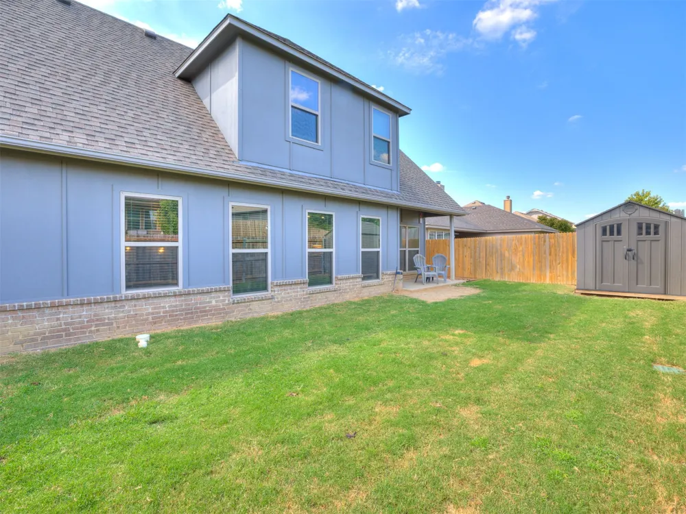 215 W 52nd Street Sand Springs, OK 74063