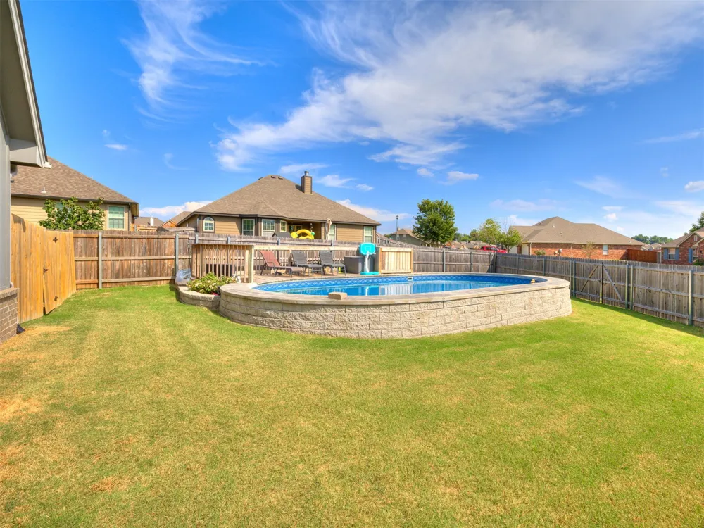 215 W 52nd Street Sand Springs, OK 74063